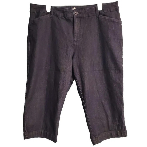 St. John's Bay Capri Dark Denim Size 16 Womens Belt Loop - Picture 1 of 2